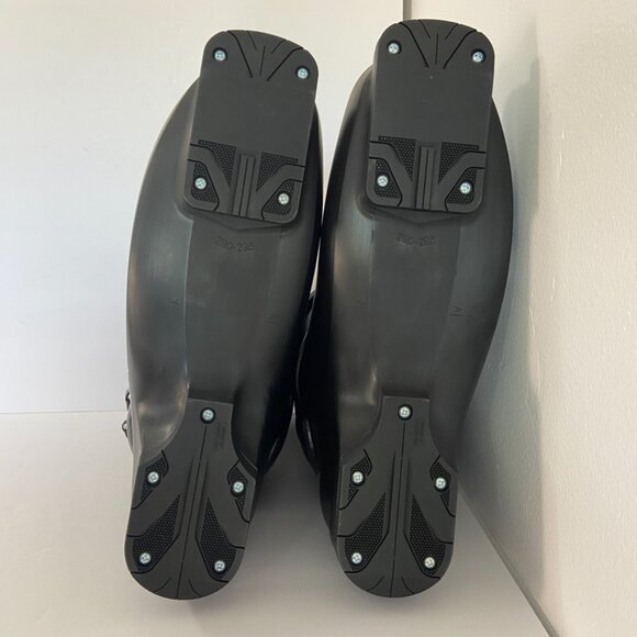 NWT Fischer Black RC One 8.5 Ski Boots - Picture 7 of 16